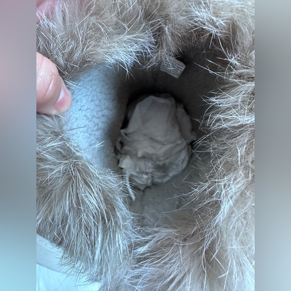 Boots - Picture 4 of 5